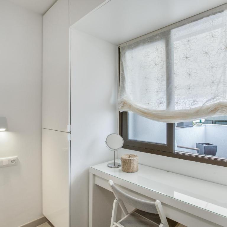 Sun and serenity pool wifi - Superior Apartment with City View - 16