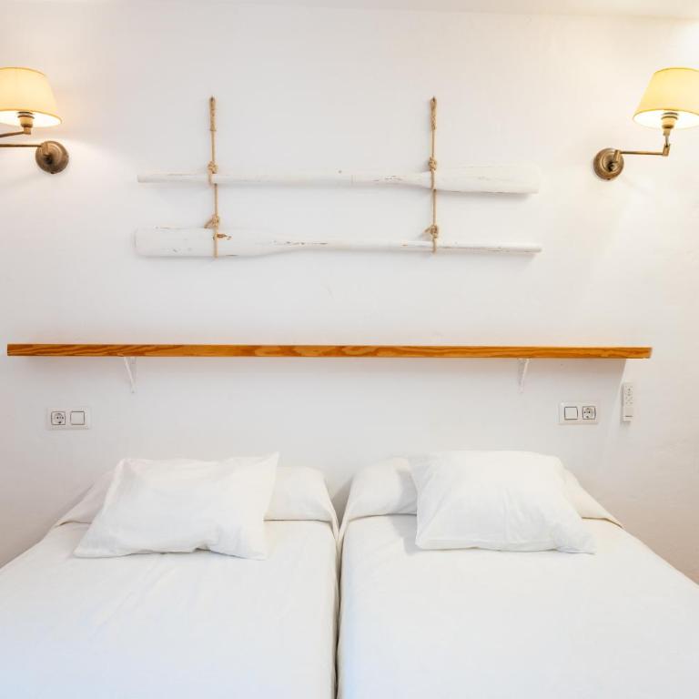 Marina Ses Covetes - Three-Bedroom House - 14