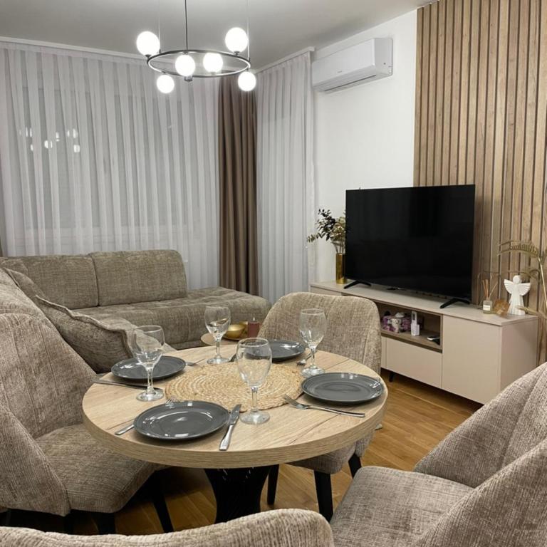 Tiffany Delux - Apartman sa 3 Spavaće Sobe - 2