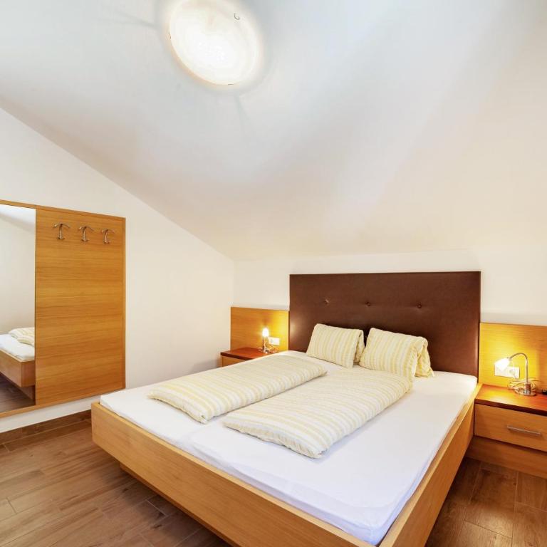 Ferienwohnung Edelweiss - Appartamento Deluxe con 2 Camere da Letto e Vista Giardino - 17