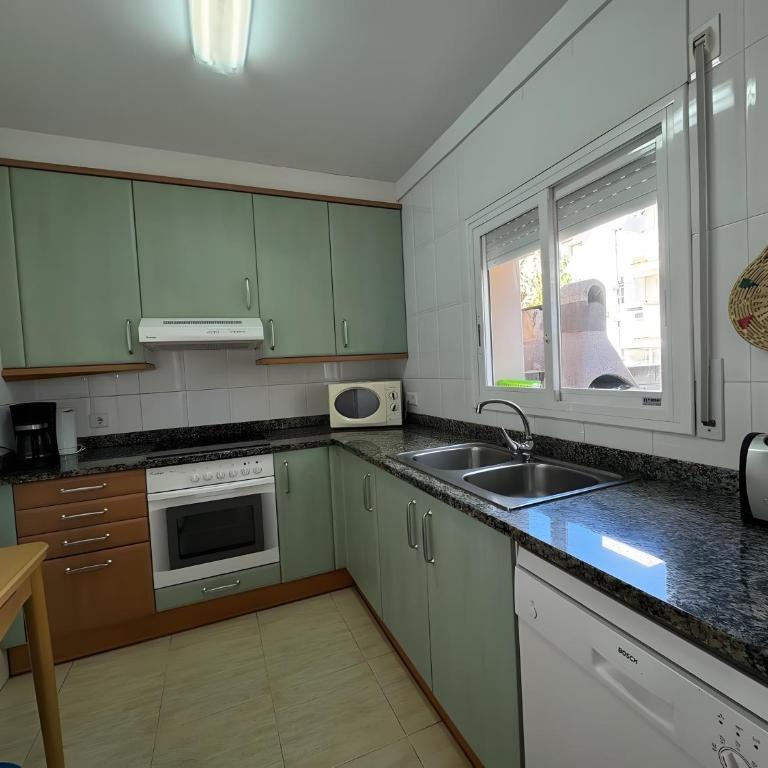 Casa con piscina comunitaria - Casa - 21