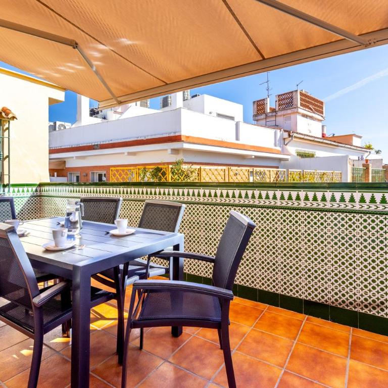 Maravilloso Ático en Pleno Centro - Apartamento Superior con vistas a la ciudad - 2