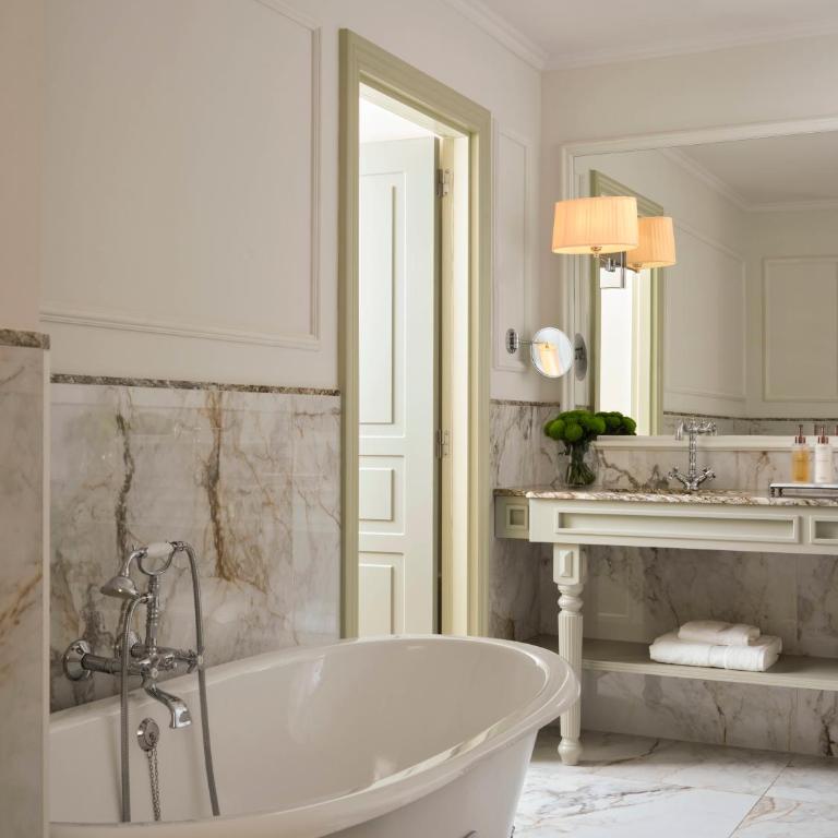 Hotel El Palace Barcelona - Deluxe Suite - 3