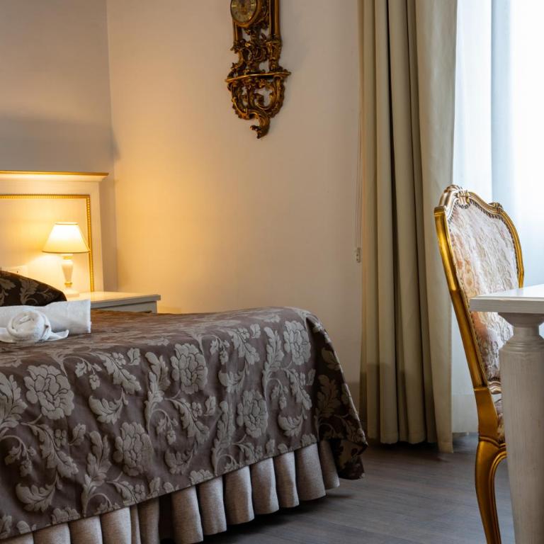 Hotel Genova Liberty - Camera Superior Matrimoniale/Doppia con Letti Singoli - 3