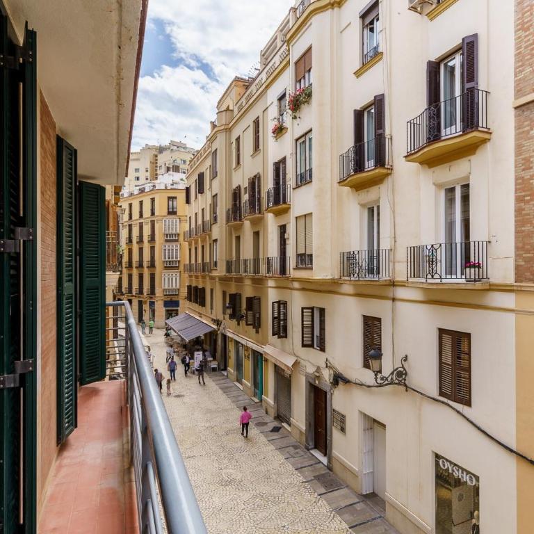 vistas panóramicas Calle Larios - Apartamento Premium de 3 dormitorios con balcón - 12