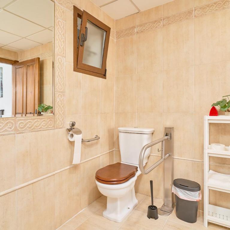 Costa Luxe Almuñecar - Habitación Triple con ducha - 15