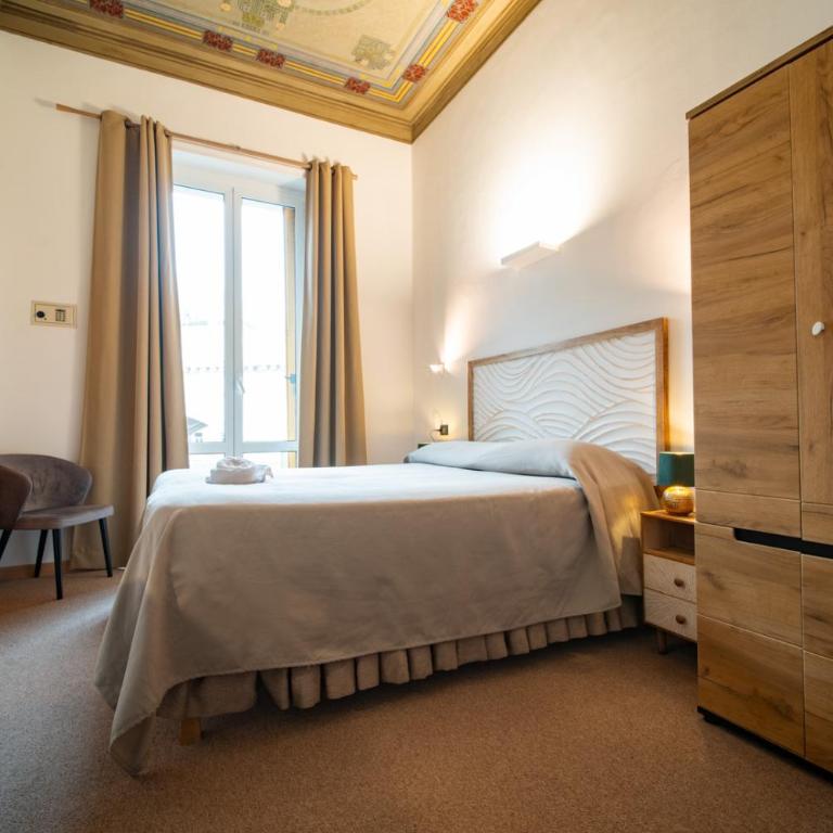 Hotel Genova Liberty - Camera Superior Matrimoniale/Doppia con Letti Singoli con Vista Città - 3