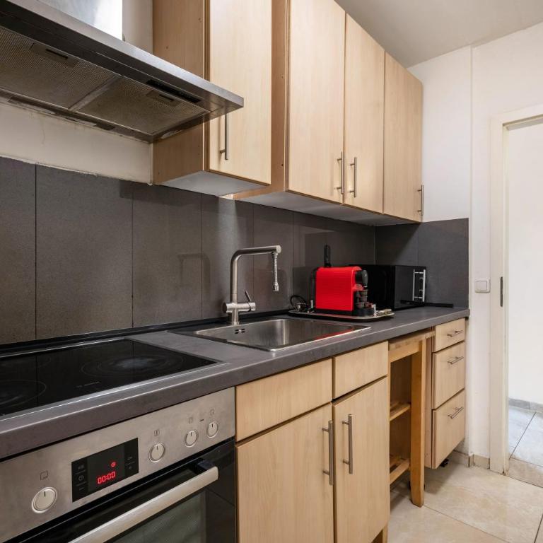Aldars Urban Loft Suite No.8 - Apartment mit Dusche - 10