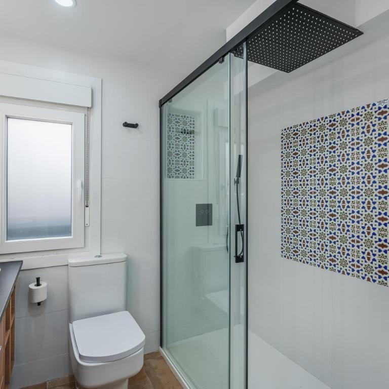 Casa Al Andalus - Three-Bedroom Premium Apartment with Balcony - 21