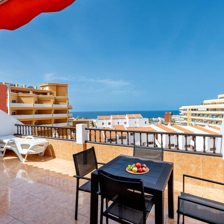 Beautiful sea view 2 bedroom Ocean Park Costa Adeje - Apartamento de 2 dormitorios - 1