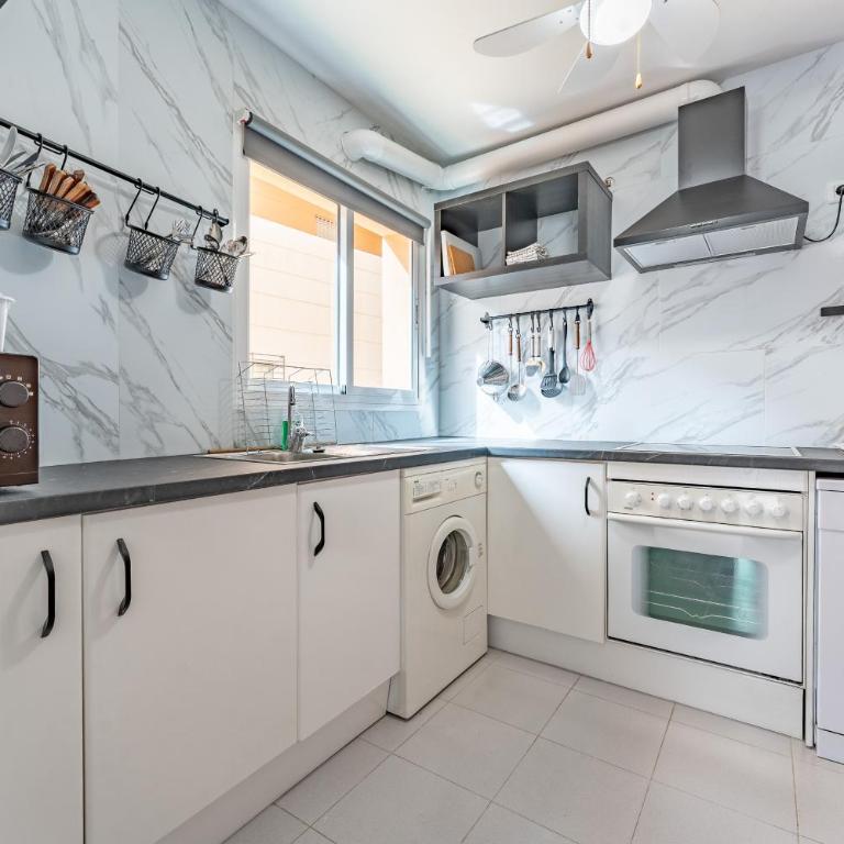 Apartamento Ramon y Cajal - Apartment with Terrace - 8