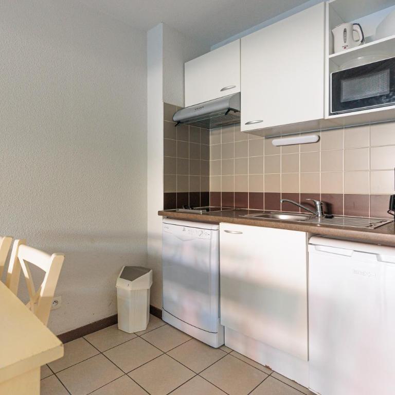 Appartement - Terrasses De L'Océan - Two-Bedroom Deluxe Apartment with Garden View - 10