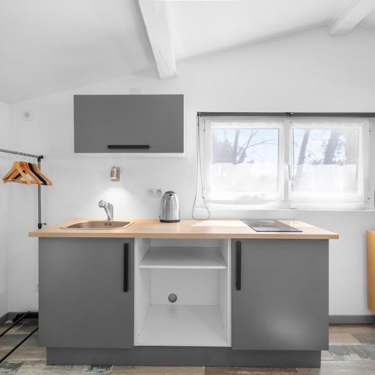 Gîte De Charme Sous Les Pins - Two-Bedroom House - 19