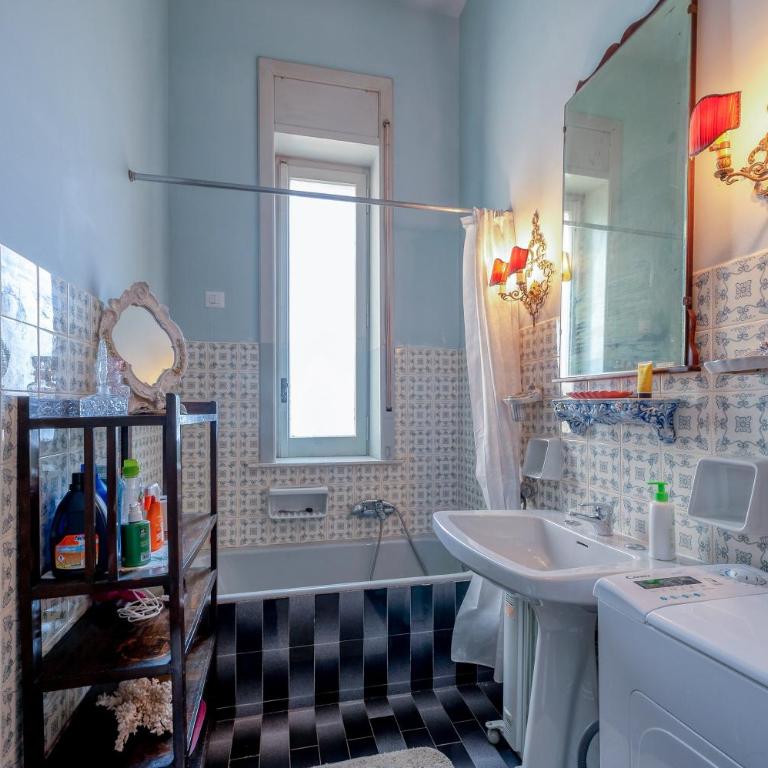 Dimora anni 50 - Appartamento Deluxe con 2 Camere da Letto e Vista Giardino - 15