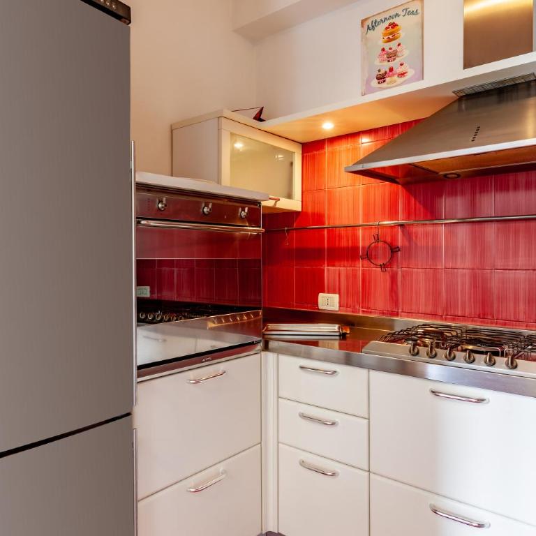 La Dimora di Viareggio - Appartamento Deluxe con 2 Camere da Letto e Balcone - 8