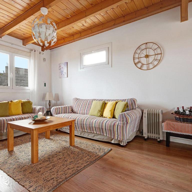 Apartamento las Viñas 2 - Two-Bedroom Deluxe Apartment with Ocean View - 2