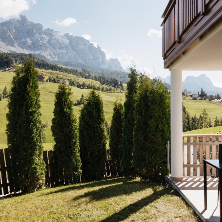 Ciasa Willy App Sas La Crusc - One-Bedroom Apartment with Garden View - 4