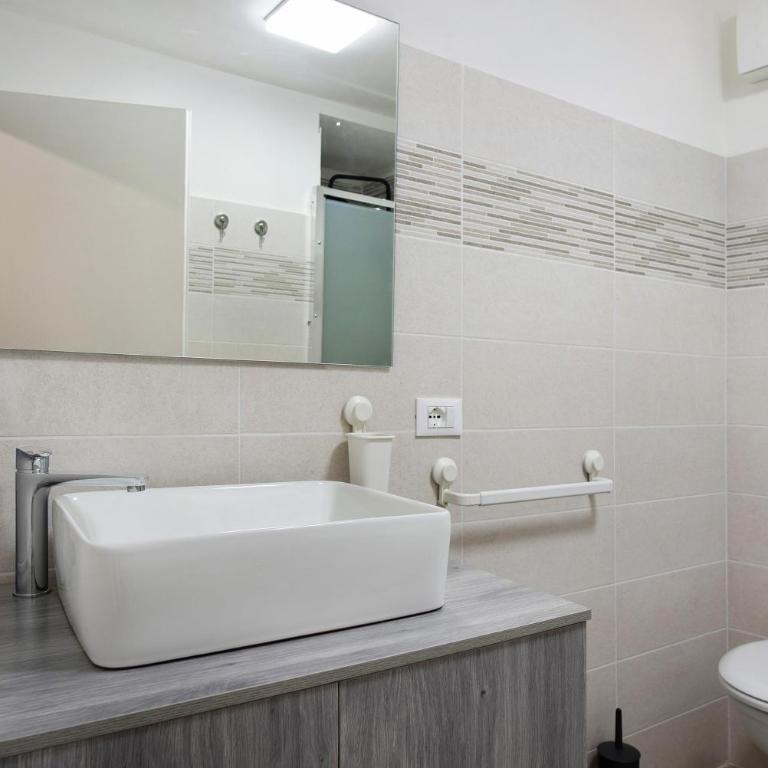 Lago Delle Piazze - Two-Bedroom Deluxe Apartment with Garden View - 20