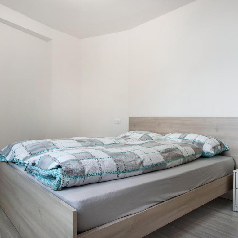 Lago Delle Piazze - Two-Bedroom Deluxe Apartment with Garden View - 10