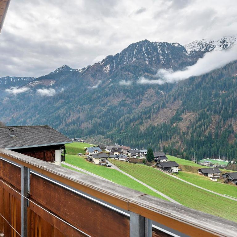 Mair am Tinkhof - Three-Bedroom Premium Apartment with Balcony - 15