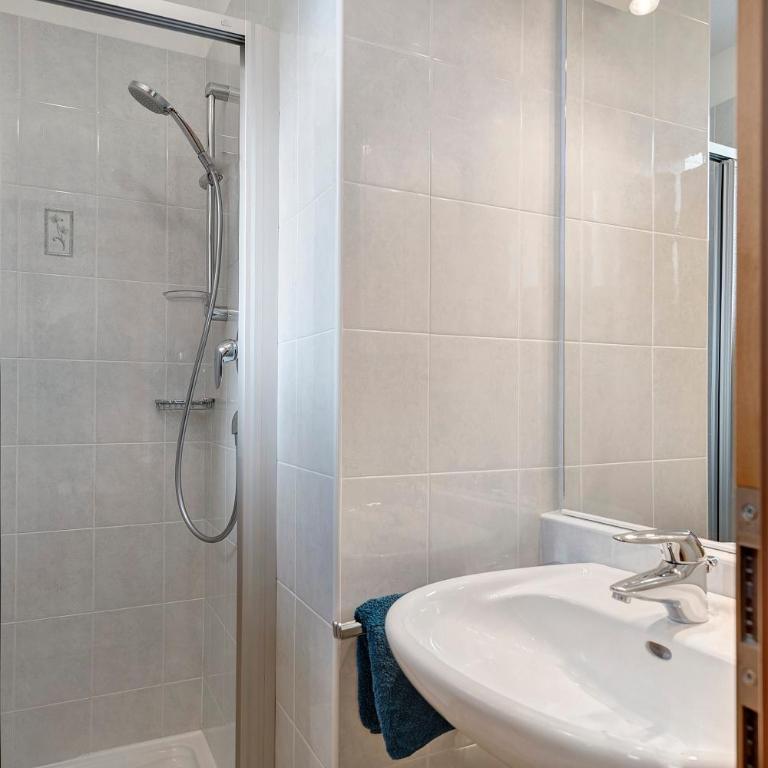 Mair am Tinkhof - Three-Bedroom Premium Apartment with Balcony - 33