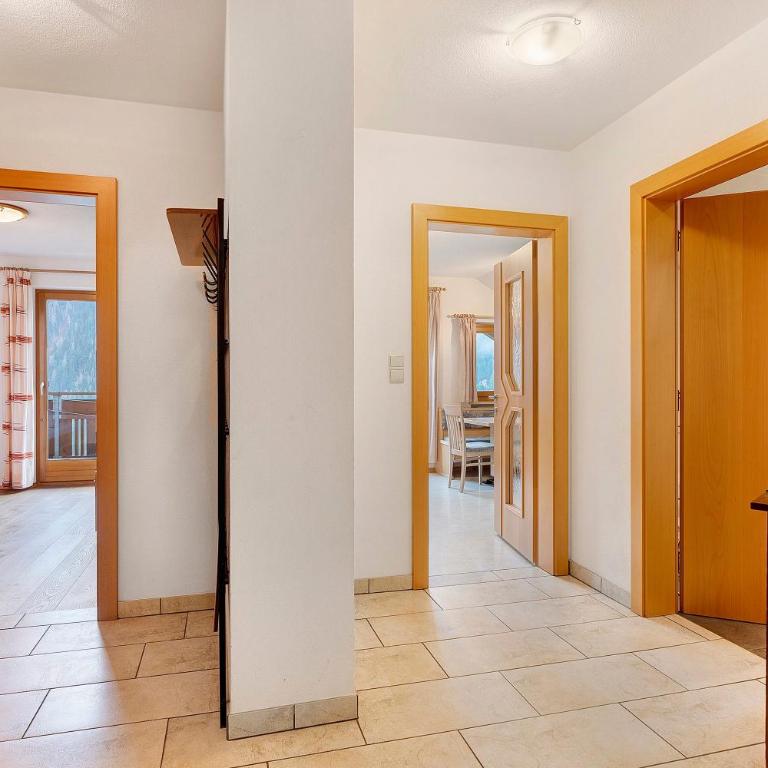 Mair am Tinkhof - Three-Bedroom Premium Apartment with Balcony - 34