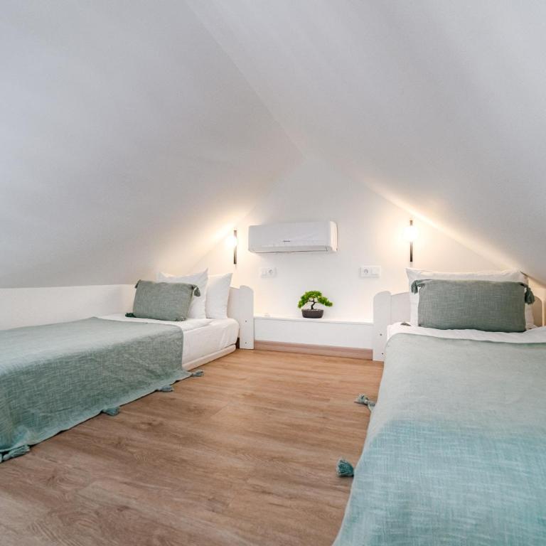 Yucca Park duplex - Apartamento Deluxe de 2 dormitorios con balcón - 12
