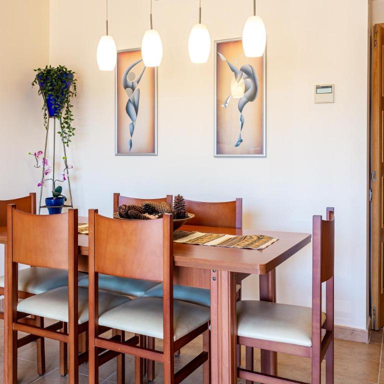 Apto Narcis Solo Familias - Apartamento Deluxe de 2 dormitorios con balcón - 7
