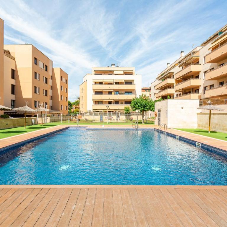 Apto Narcis Solo Familias - Apartamento Deluxe de 2 dormitorios con balcón - 1