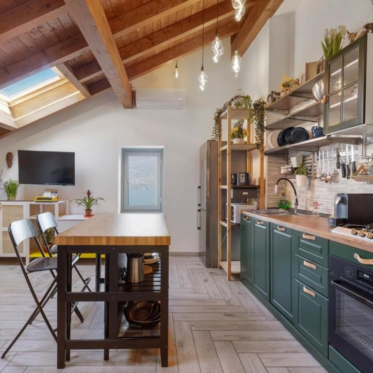 Casa Valy - Appartamento Deluxe con 2 Camere da Letto e Balcone - 14