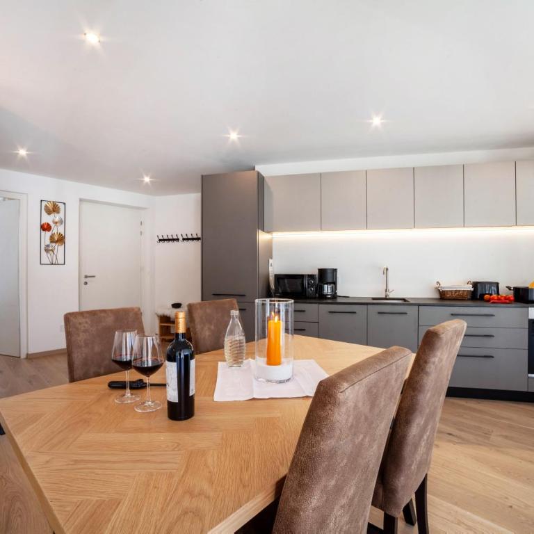Adler Living Attika Wohnung - Superior One-Bedroom Apartment with Balcony - 10