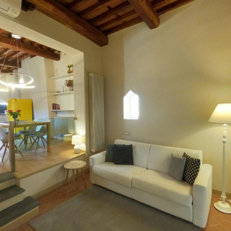 Charming Lucca Apartment, Modern Comfort in Historic Setting - Apartment - 1