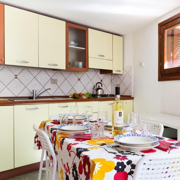 Ginepri - Two-Bedroom Deluxe Apartment with Garden View - 8