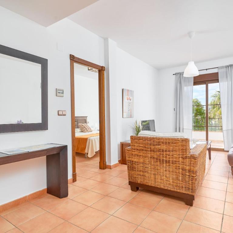 Costa Luxe Almuñecar - Habitación Triple con ducha - 9