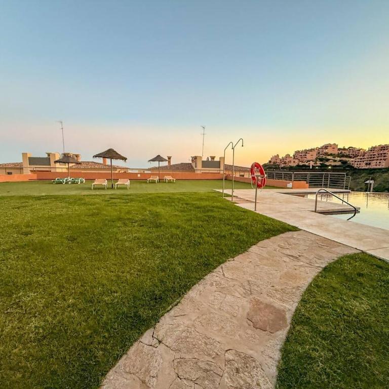 Amplio apto de 2 dormitorios vistas al mar - Apartamento de 2 dormitorios con balcón y vistas al mar - 34