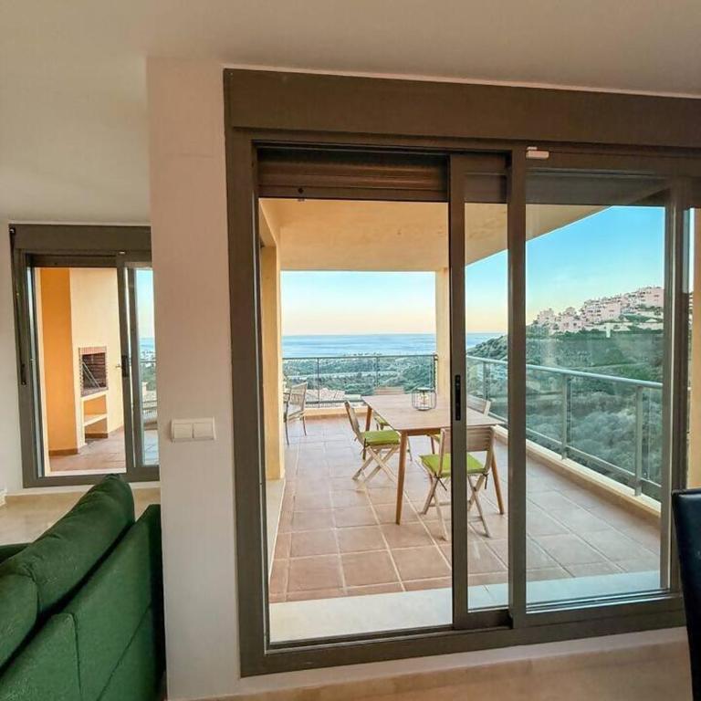 Amplio apto de 2 dormitorios vistas al mar - Apartamento de 2 dormitorios con balcón y vistas al mar - 10