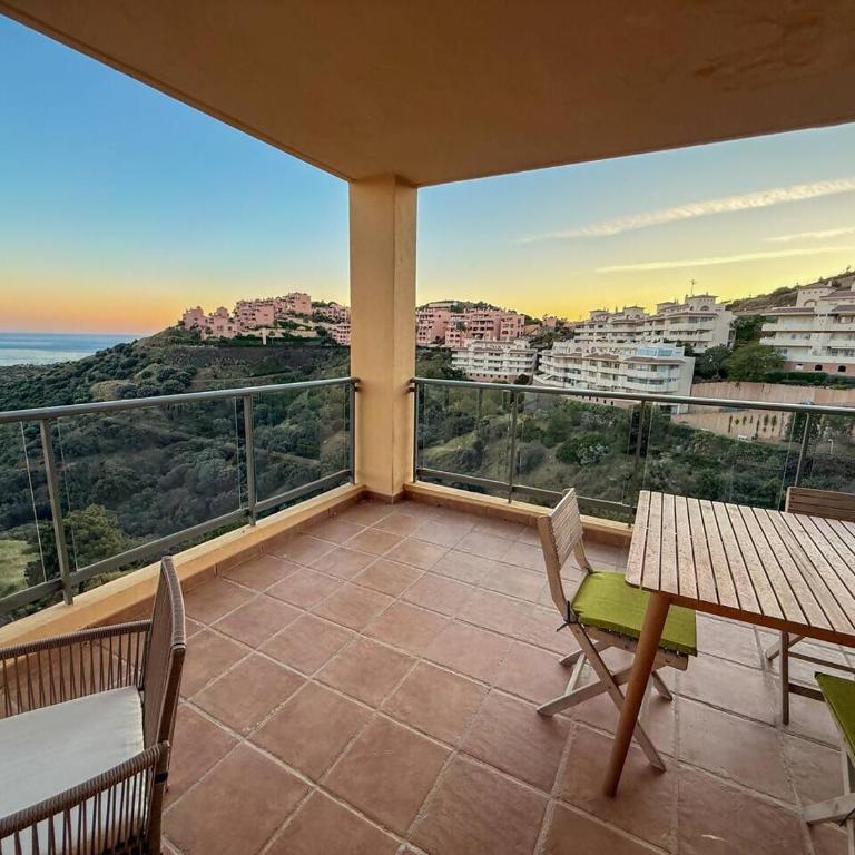 Amplio apto de 2 dormitorios vistas al mar - Apartamento de 2 dormitorios con balcón y vistas al mar - 32