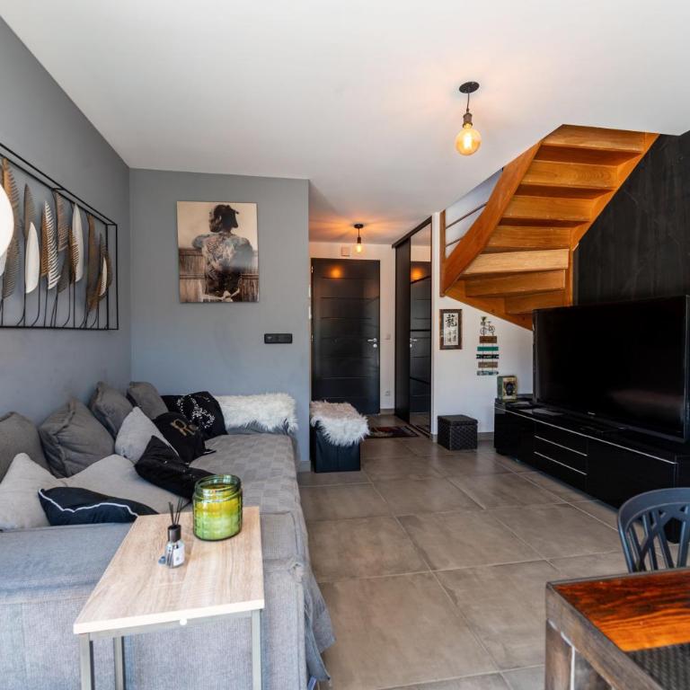 Maison neuve proche lac d'Annecy - Villa - Vue sur Jardin - 10