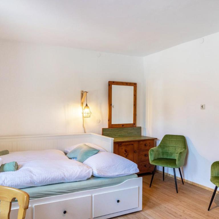 A Nett’s Nest - Vierbettzimmer mit Dusche - 3