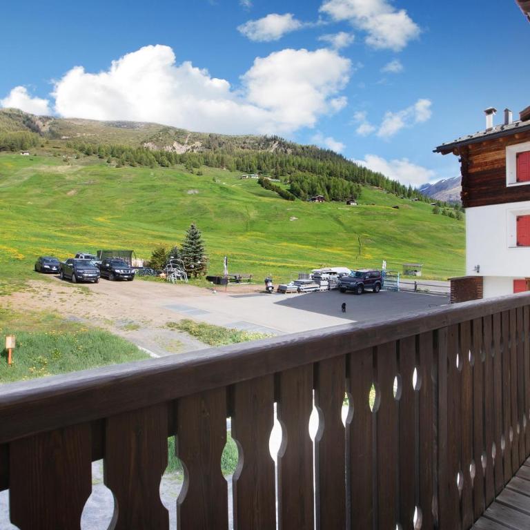 Rin Star Appartamenti Rin Livigno - Three-Bedroom Premium Apartment with Balcony - 12