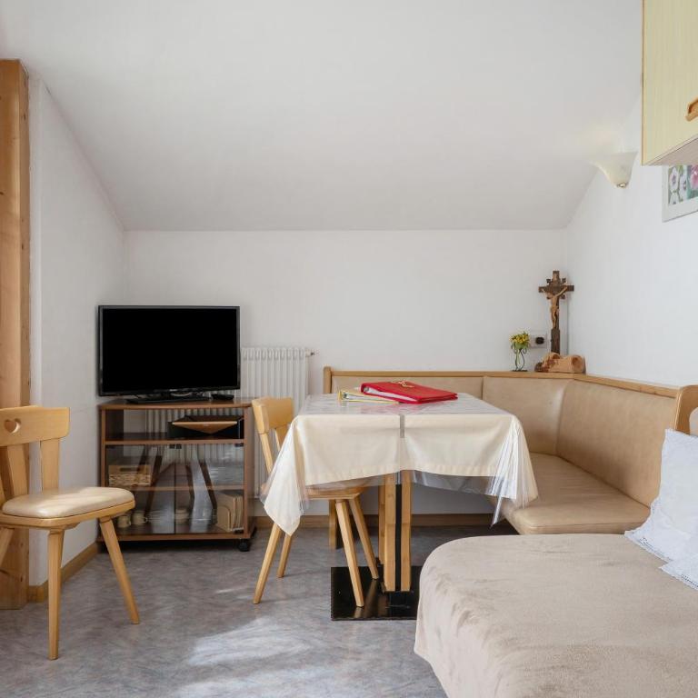 Mittermüllerhof Feldthurns - Deluxe-Apartment mit 2 Schlafzimmern und Gartenblick - 4