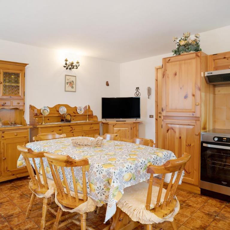Appartamento Eva - Appartamento Deluxe con 2 Camere da Letto e Vista Giardino - 2
