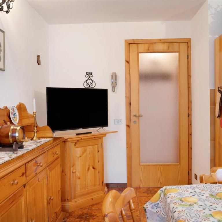 Appartamento Eva - Appartamento Deluxe con 2 Camere da Letto e Vista Giardino - 13