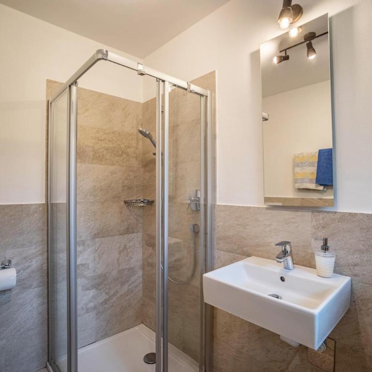 Silbernagl Terrasse - Blick zum See - Appartamento con 1 Camera da Letto e Vista Lago - 24