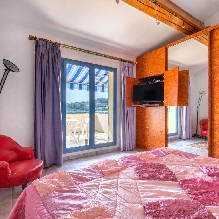 Appartement Numéro 2 - piscine - Appartement 1 Chambre Supérieur avec Balcon - 13