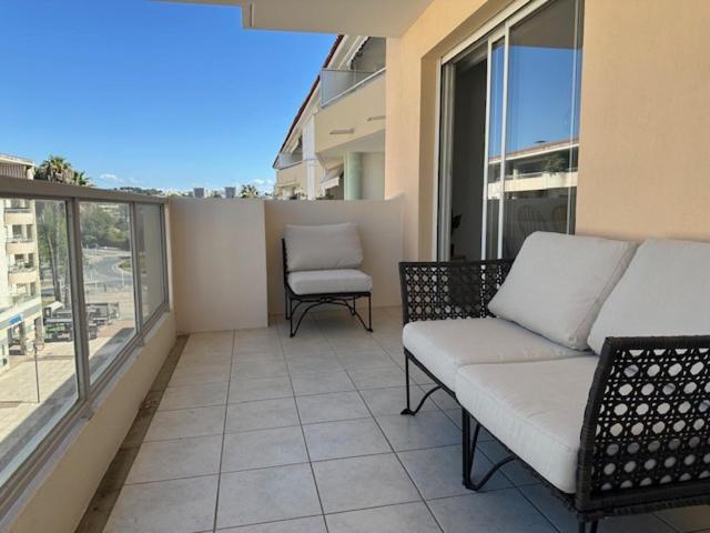 Parc Exflora with Parking, 2BR Apartment - Appartement 2 Chambres - 17