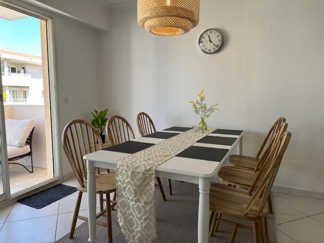 Parc Exflora with Parking, 2BR Apartment - Appartement 2 Chambres - 25