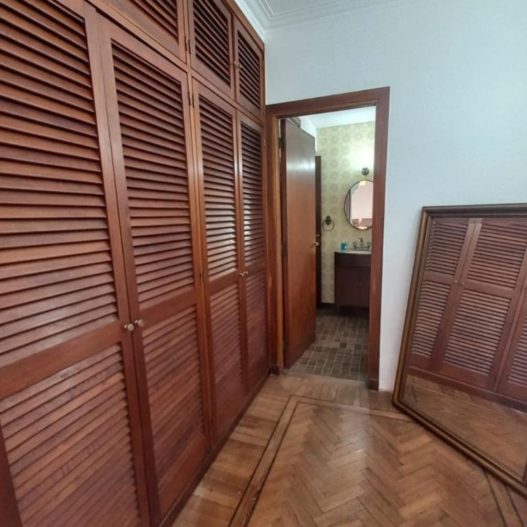 Casa amplia para 5 personas y cochera, a pasos del centro - Casa de 2 dormitorios - 10