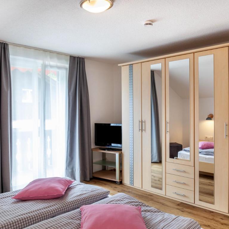 Haus Latschenhang Fewo 4 Ederkanzel - Apartamento Deluxe de 2 dormitorios con vistas al jardín - 10