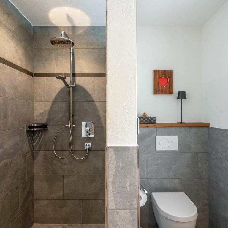 Ferienwohnung Alpin - Reit im Winkl - Apartment mit 1 Schlafzimmer und Gartenblick - 17